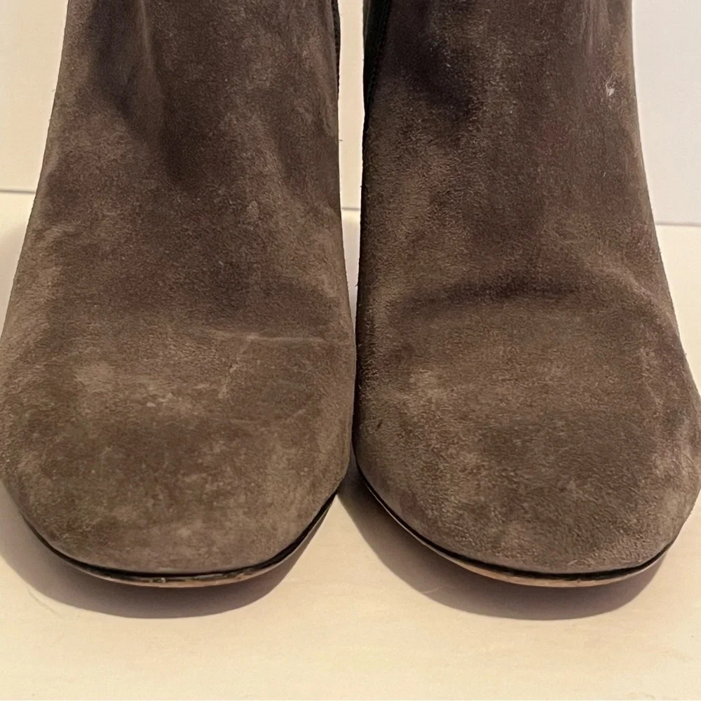 Via Spiga Silvie Block Heel Booties Anthracite Suede